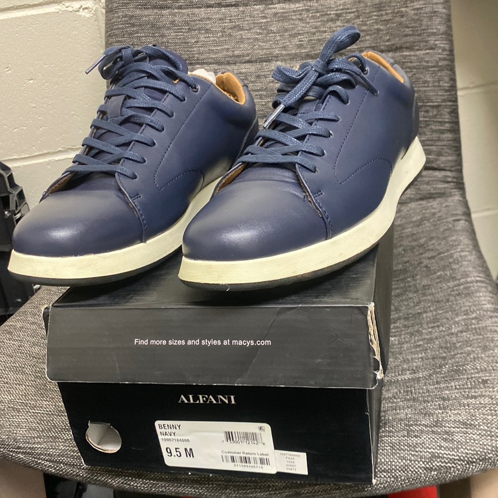 Alfani sneaker shoes in Great condition only worn one time